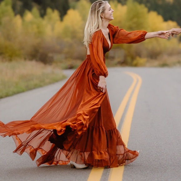 Mac Duggal Blouson Sleeve Tiered Open Back Dress - Picture 8 of 12